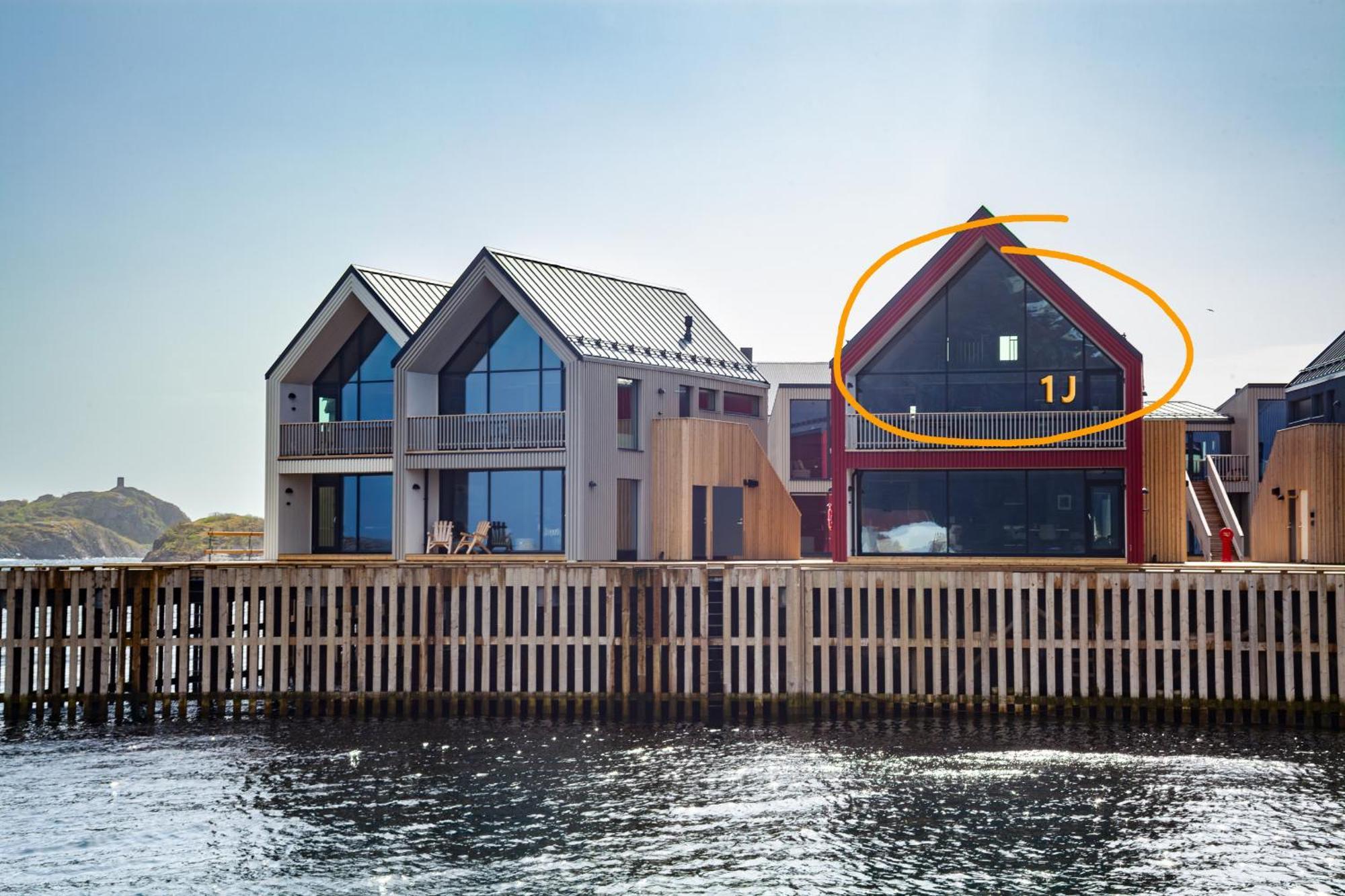 Rorbuleilighet 1J Henningsvær Exterior foto